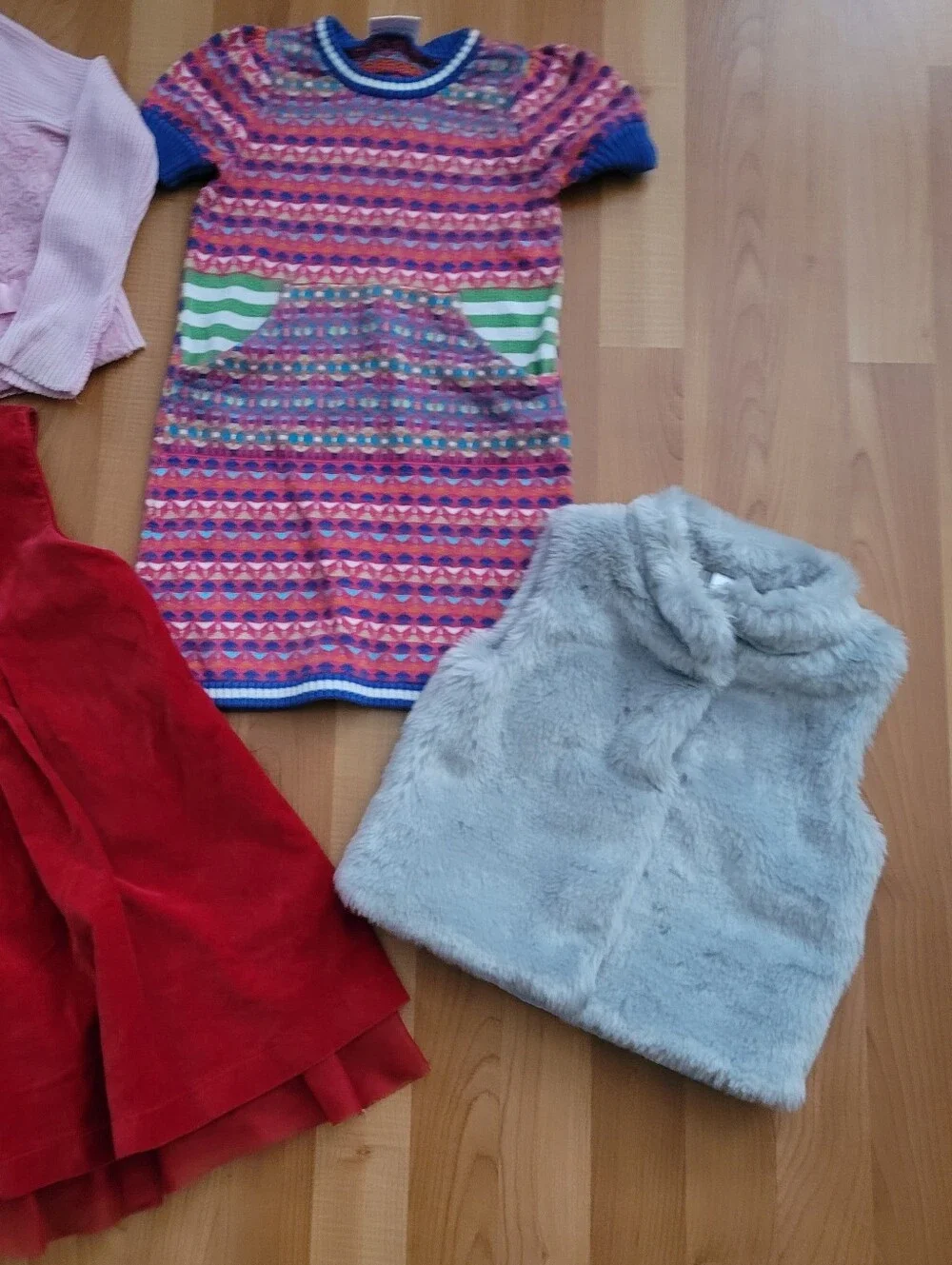 Catrer's Girl 4T Clothes Lot of 4 pcs, Pink Cardigan, velvet & Knit dress, Vest
